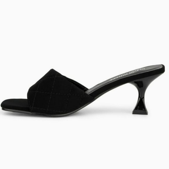 Olivia Miller Honey Camp Slide Sandals Black -10 - Picture 3 of 7